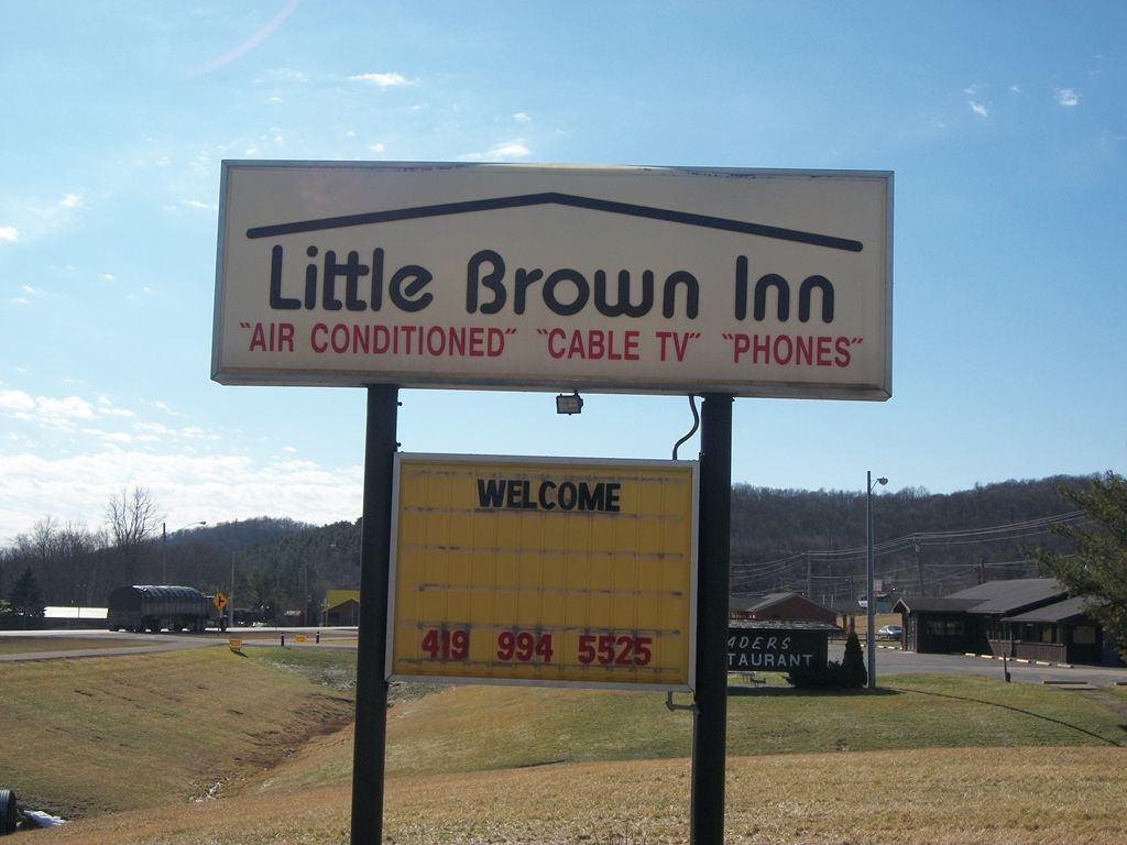 Mohican Little Brown Inn Loudonville Экстерьер фото