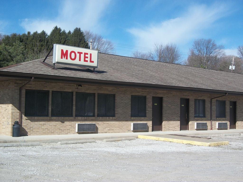 Mohican Little Brown Inn Loudonville Экстерьер фото